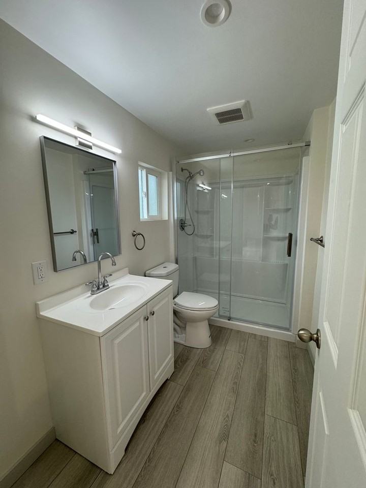 771 Madison St - Photo 6 of 9