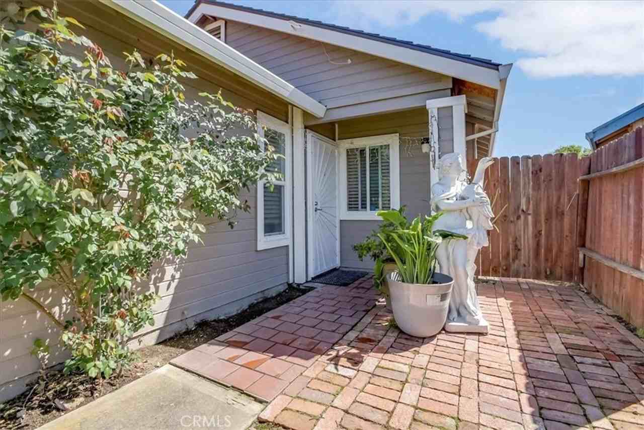5 Kam Ct - Photo 2 of 29