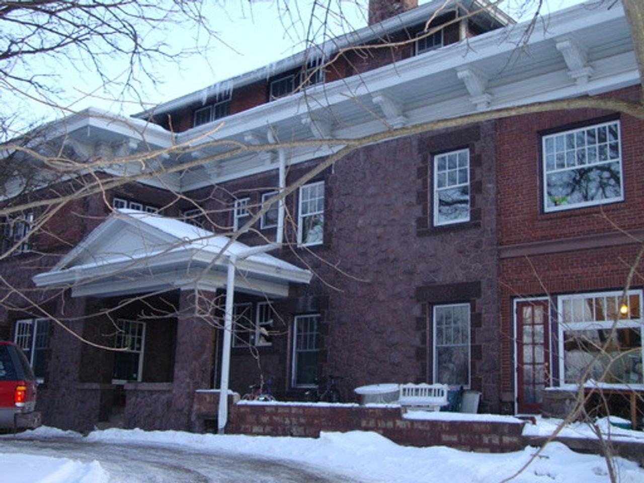 1 N.Catlin St - Photo 2 of 9