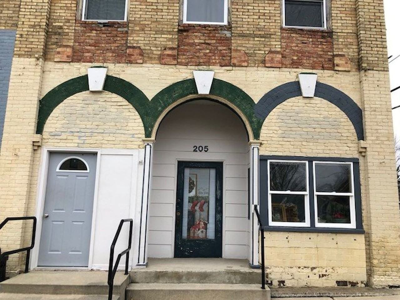 205 Baldwin St. - Photo 2 of 2