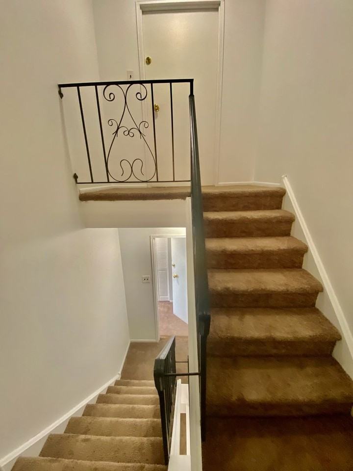 7023 Lindbergh Blvd - Photo 3 of 27