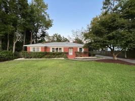 featured image of 522 N Kerr Ave