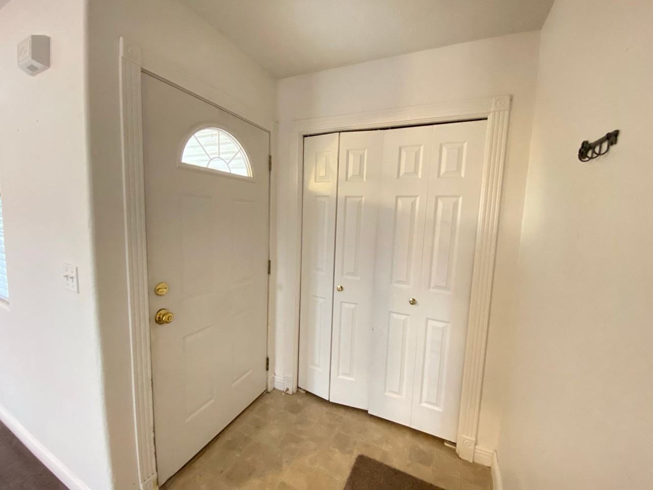 767 N 195 W - Photo 2 of 16