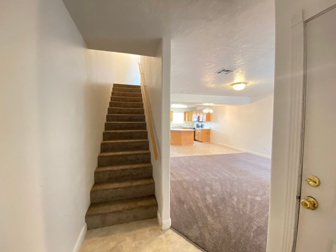 767 N 195 W - Photo 3 of 16