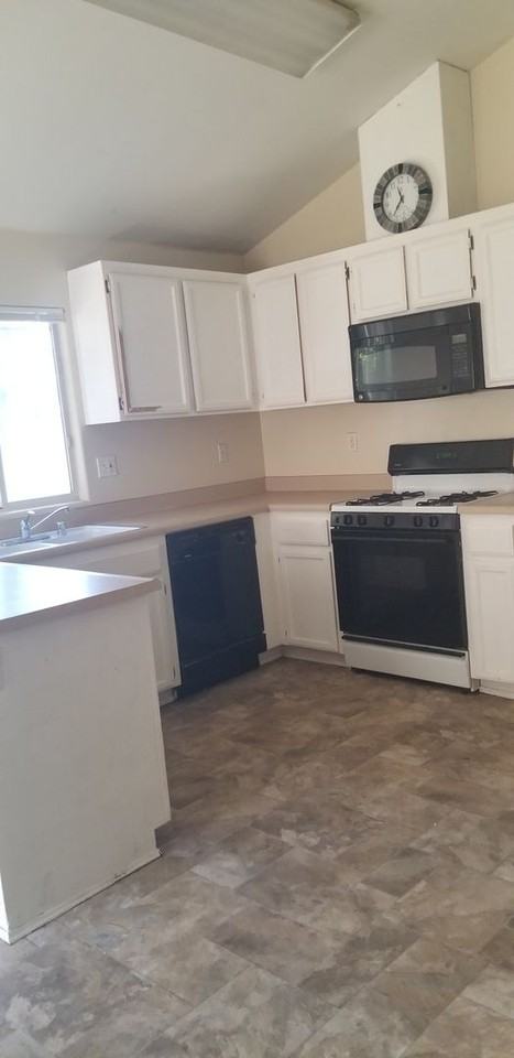 524 Dunninger St - Photo 2 of 4