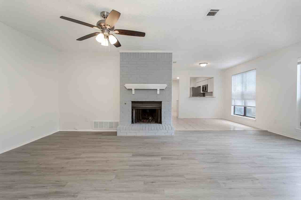 1242 Misty Ln - Photo 3 of 29