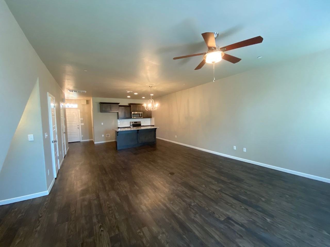 749 Sw 14th St - Photo 5 of 33