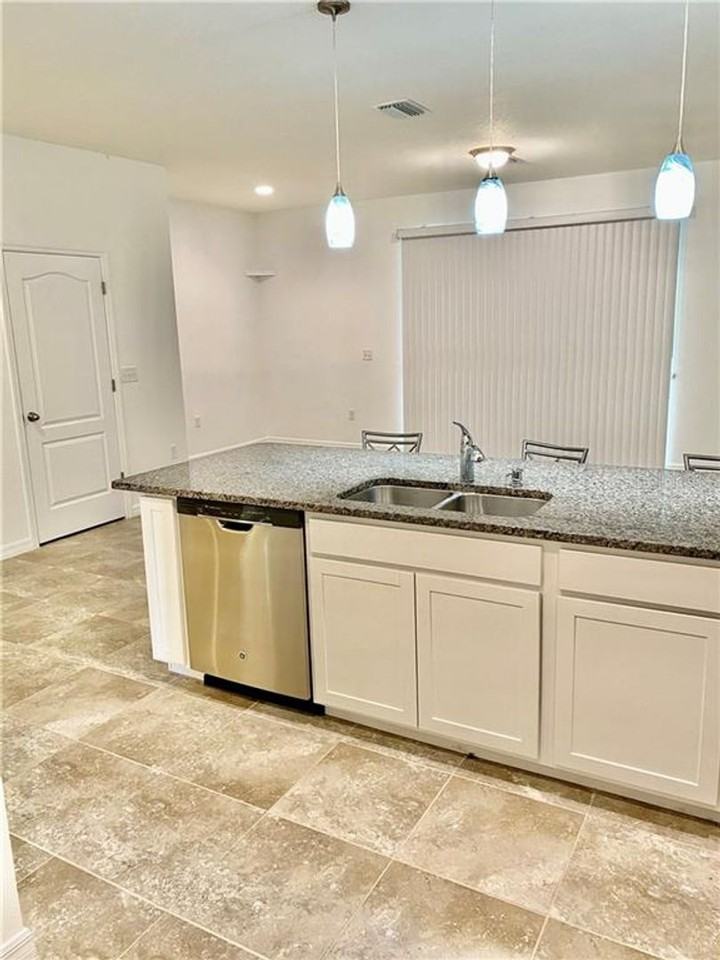 8428 Pine River Rd - Photo 7 of 26