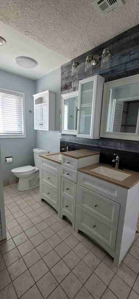8170 Church St - Photo 6 of 11