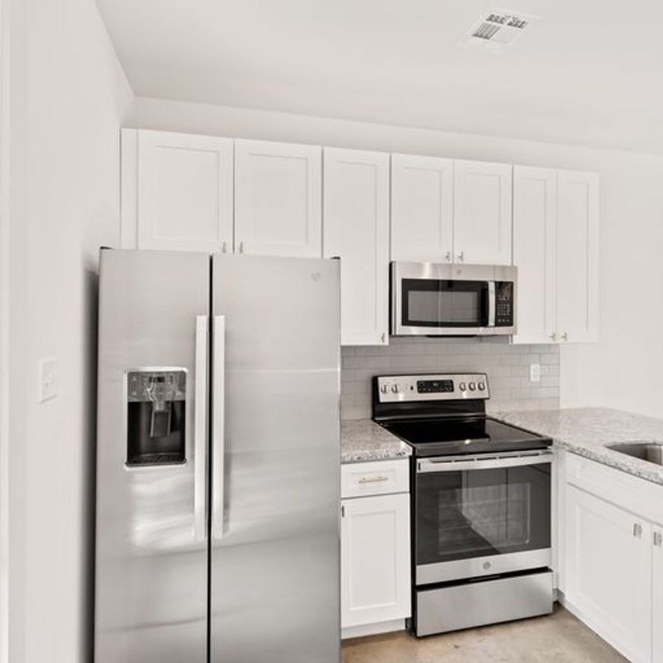 305 Ella St #3 - Photo 5 of 19