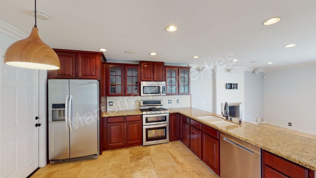 10332 Kukui Dr - Photo 4 of 23