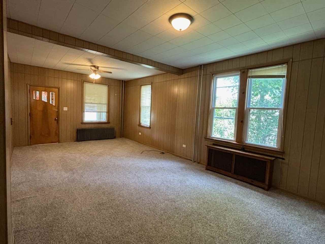 Walker - 457-459 Stone Street - Photo 2 of 10