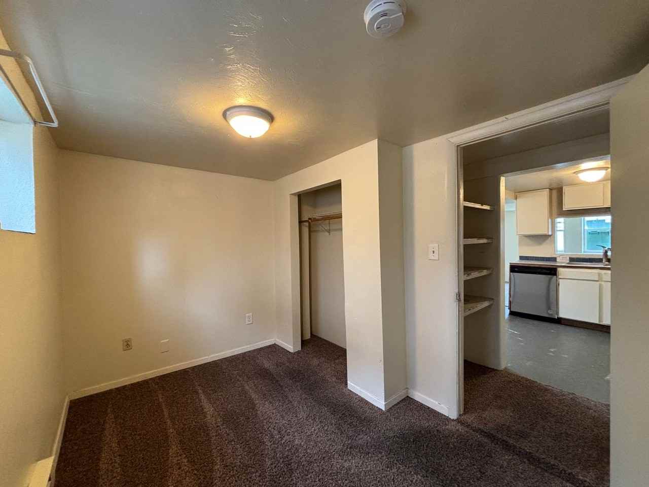 821 821 W Whitman - Photo 4 of 9