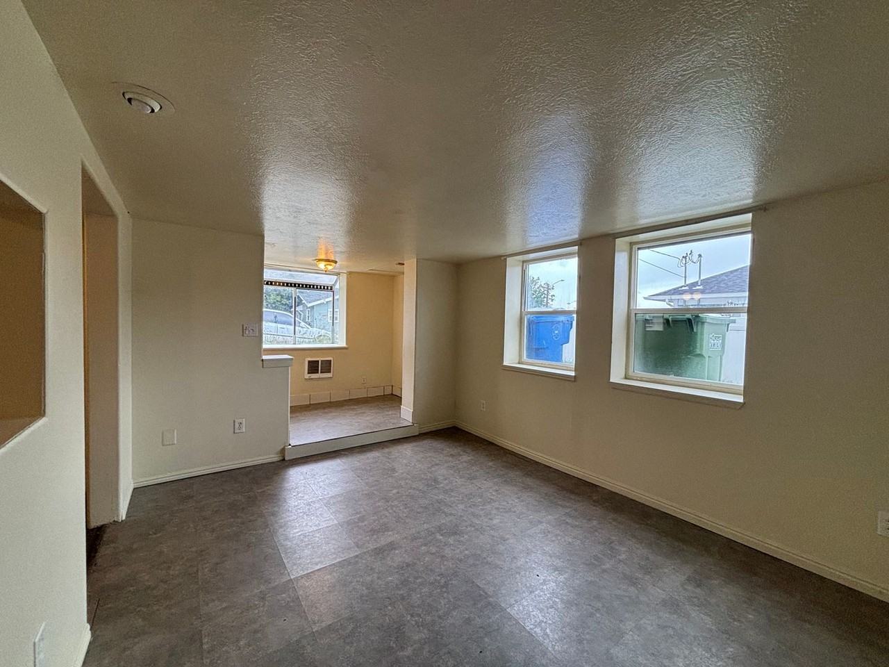 821 821 W Whitman - Photo 7 of 9