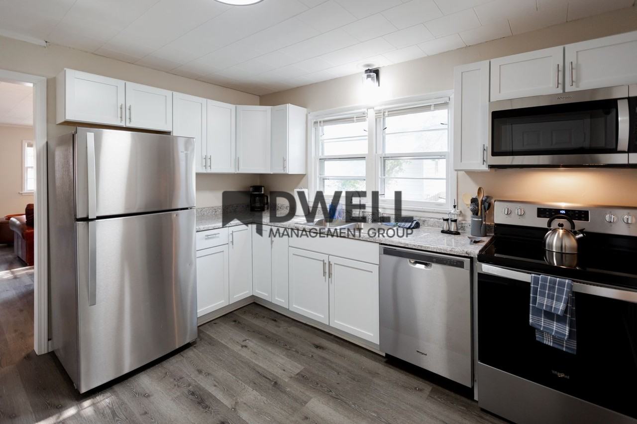 517 5th Ave Se - Photo 2 of 40