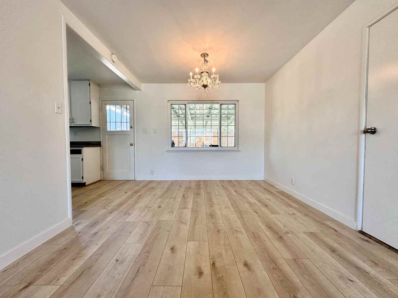 4074 Nulty Dr - Photo 3 of 11