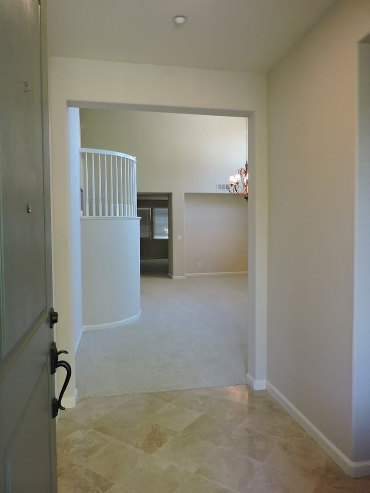 549 Coffield Ave - Photo 3 of 28