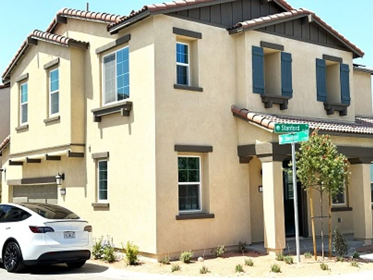 41512 Stanford Rd - Photo 3 of 12