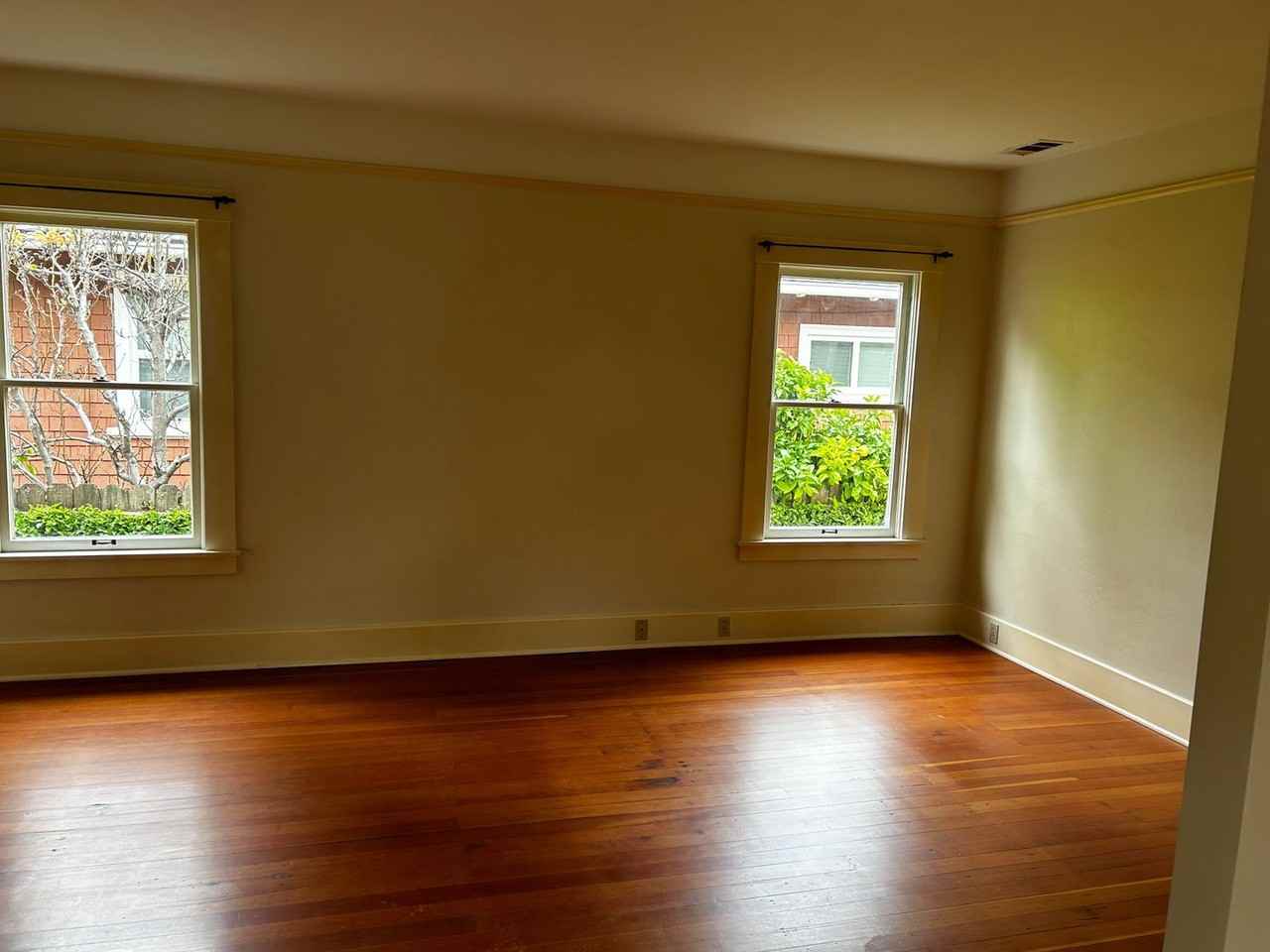 1241 Pismo St - Photo 5 of 9