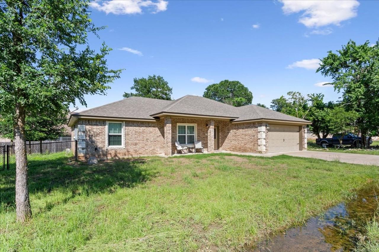 37 Buckskin Loop - Photo 3 of 27