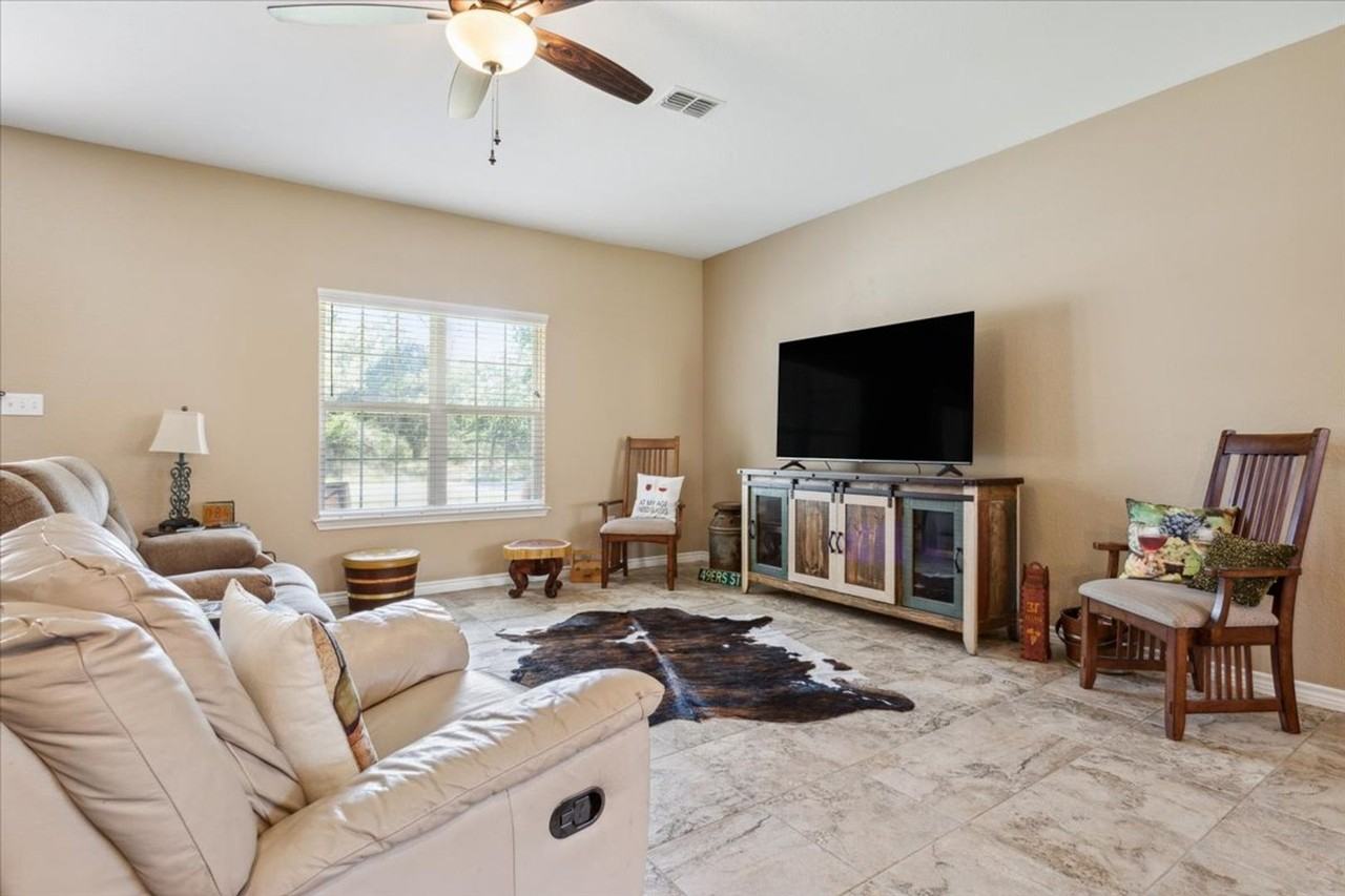 37 Buckskin Loop - Photo 7 of 27