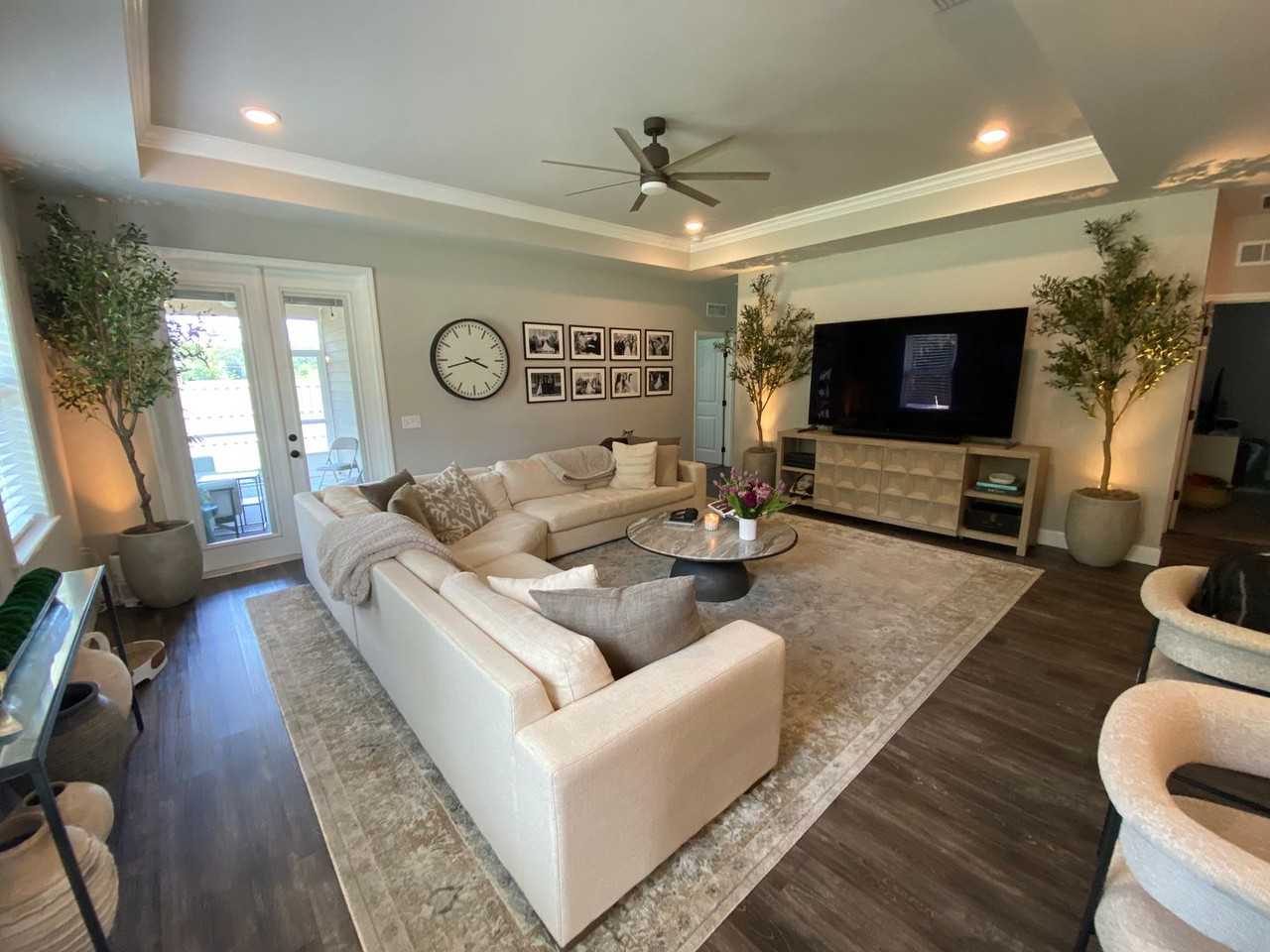 6227 Sw 46th Dr - Photo 2 of 12