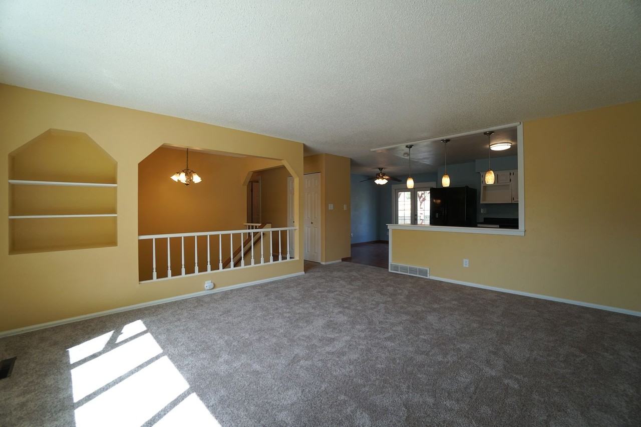 1822 Wooten Rd - Photo 5 of 23