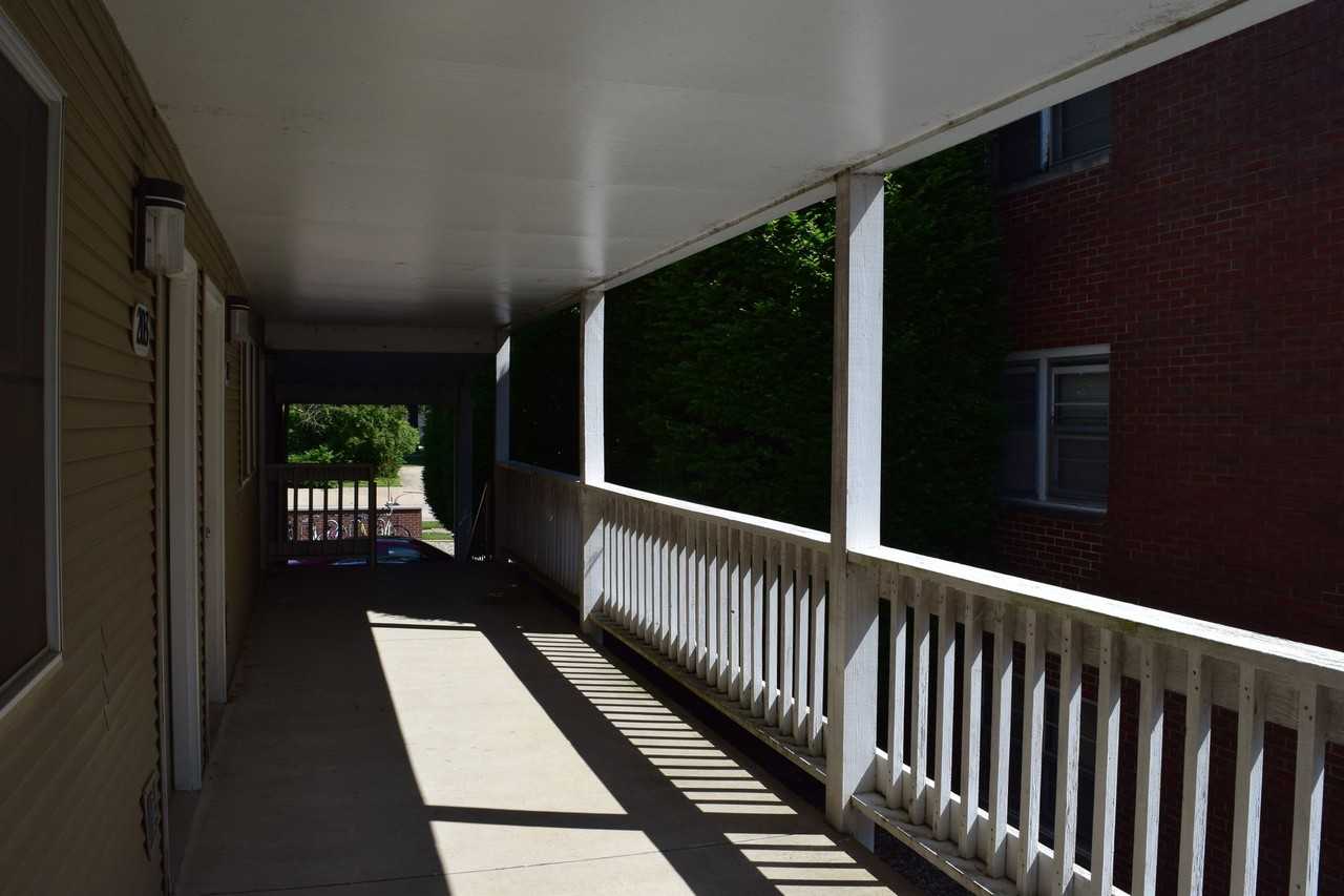 Green Street Aparments by Royse + Brinkmeyer - Photo 4 of 4