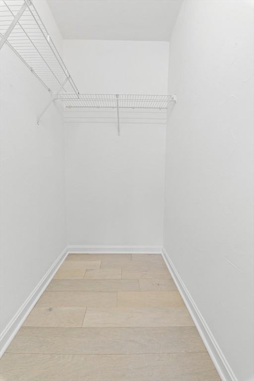 711 Washington St #D - Photo 3 of 10