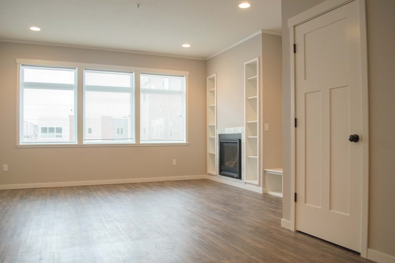 412 Wall St #412 - Photo 5 of 24