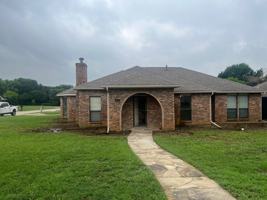 featured image of 2213 Oak Bluff Dr #NA