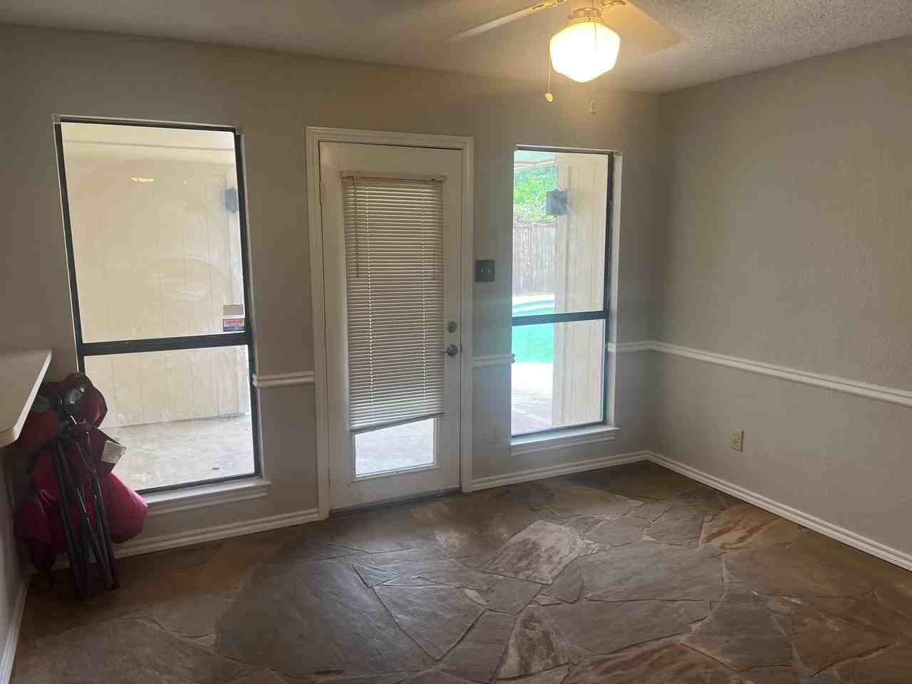 2213 Oak Bluff Dr #NA - Photo 4 of 38