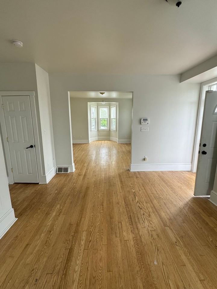 313 Highland Ave - Photo 6 of 13