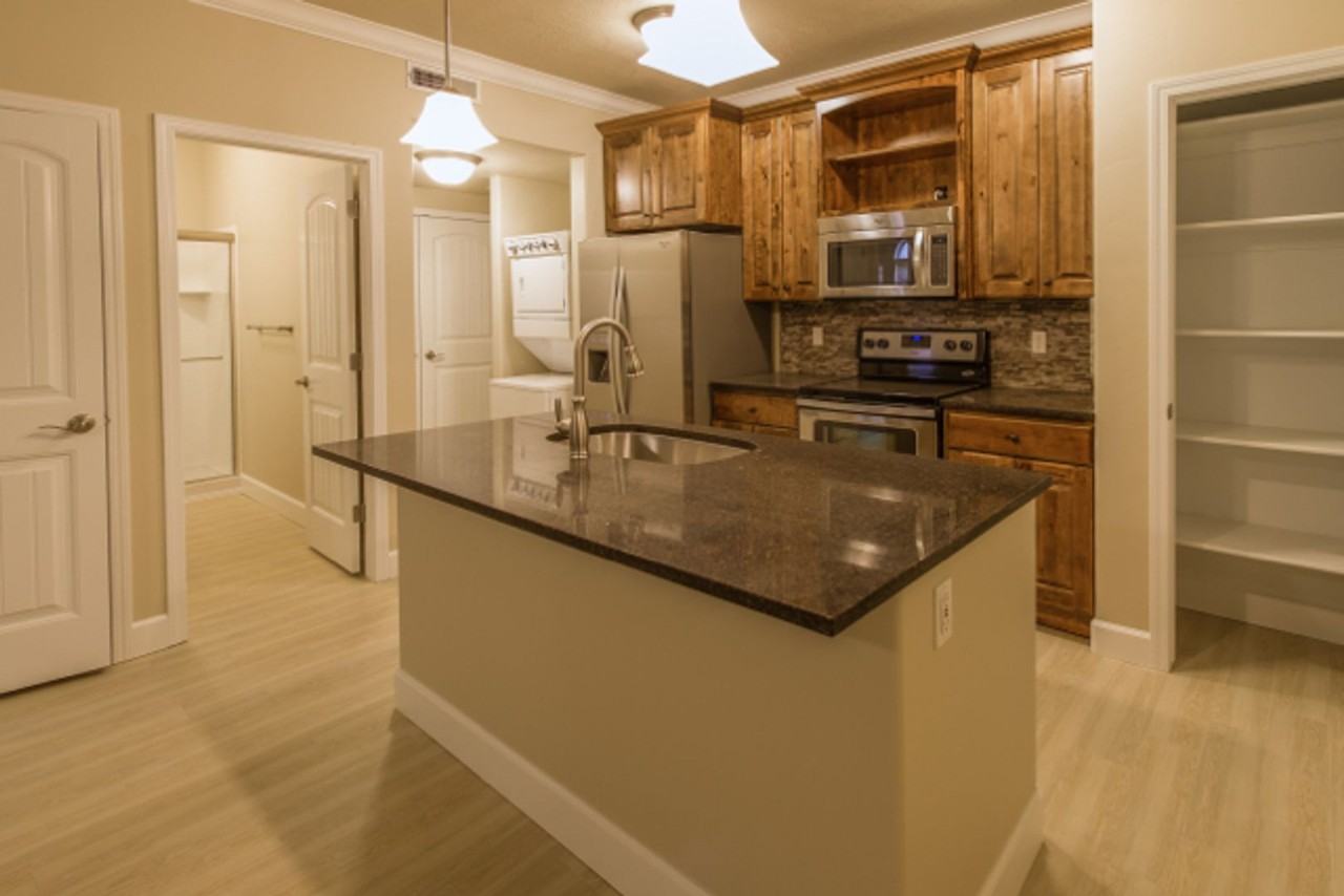 Sorrento Park - Building 11 - Photo 2 of 13