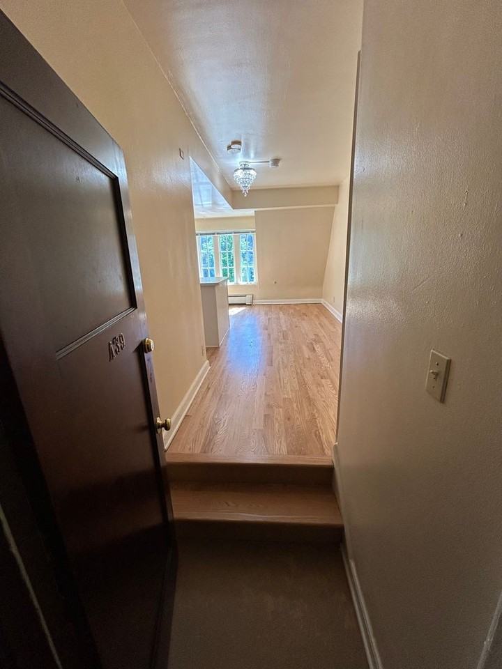 Chateau Apartments - Photo 7 of 21