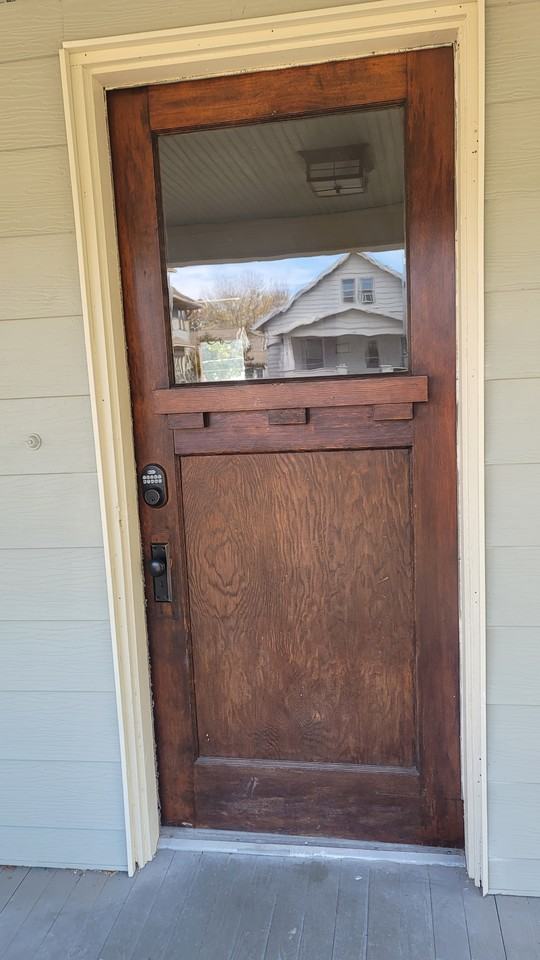 503 S Bismark St #NA - Photo 3 of 18