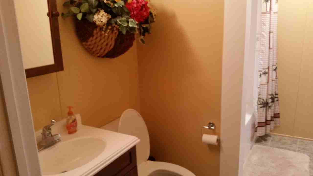 285 Gates - Photo 3 of 7