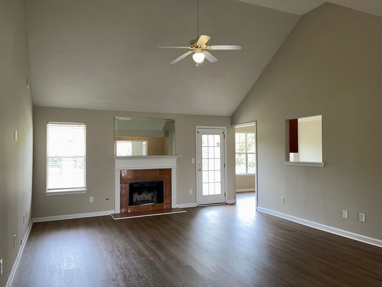 451 Canoga Ct - Photo 5 of 20