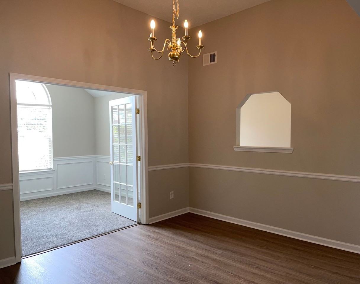 451 Canoga Ct - Photo 6 of 20