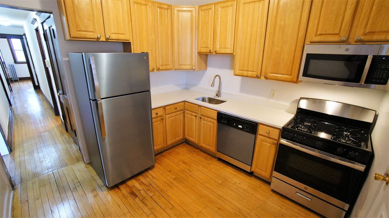 2453 Spaulding LLC - Photo 6 of 40