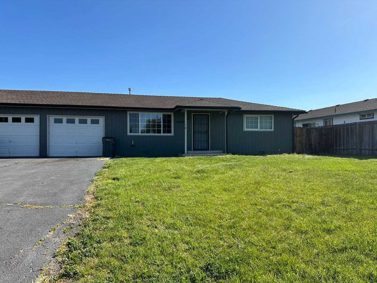 6209 Onyx Ave - Photo 2 of 20