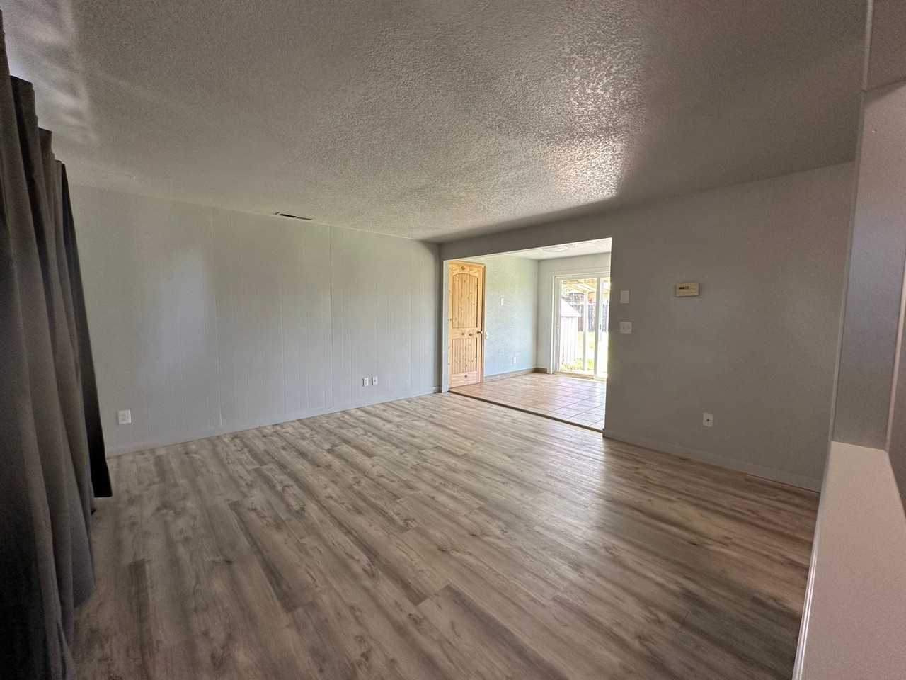 6209 Onyx Ave - Photo 3 of 20