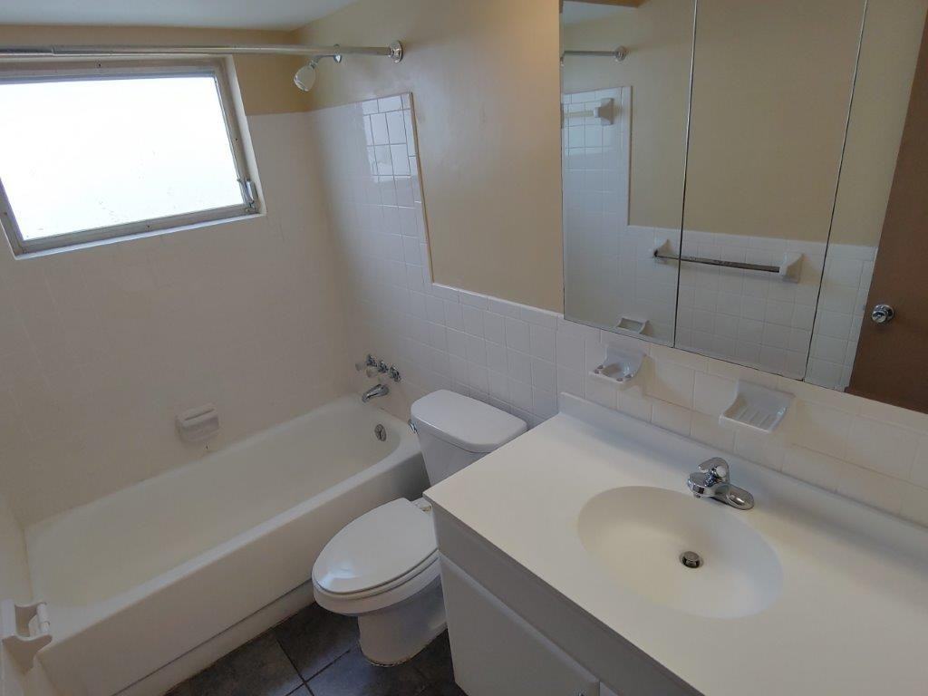 3615 Harvard Dr - Photo 6 of 10