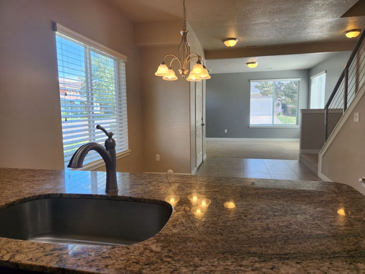 3699 W Lilac Heights Dr - Photo 5 of 27