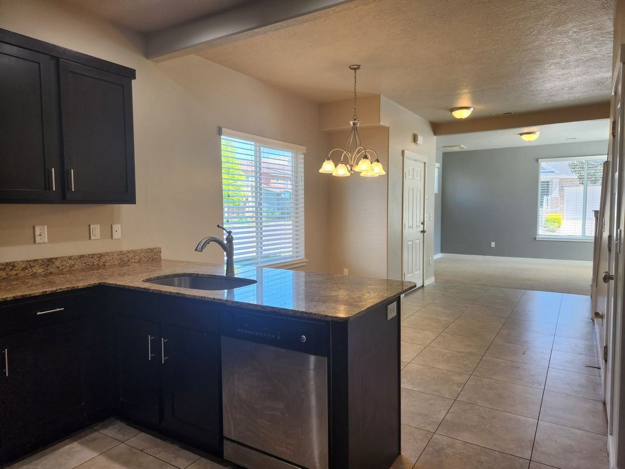 3699 W Lilac Heights Dr - Photo 6 of 27