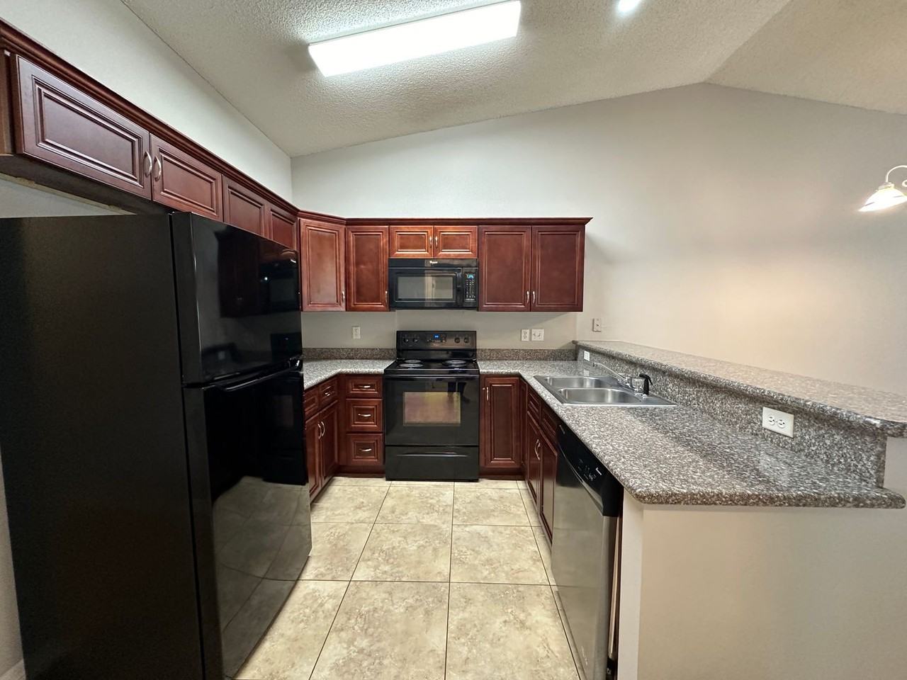 9620 Cobblebrook Dr - Photo 3 of 16