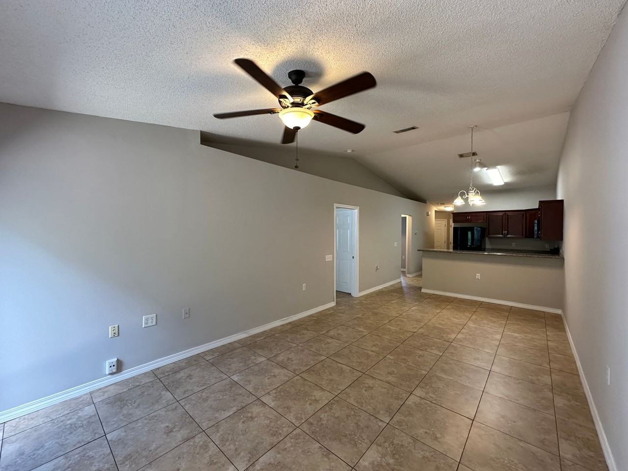 9620 Cobblebrook Dr - Photo 4 of 16