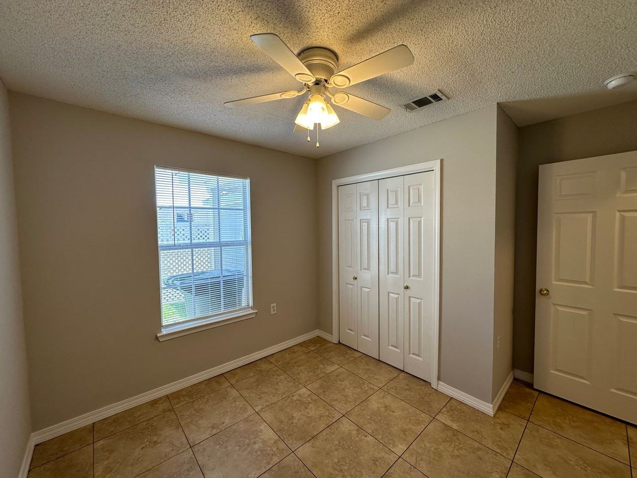 9620 Cobblebrook Dr - Photo 7 of 16