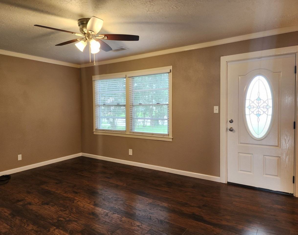 3620 Kipling Dr - Photo 3 of 16