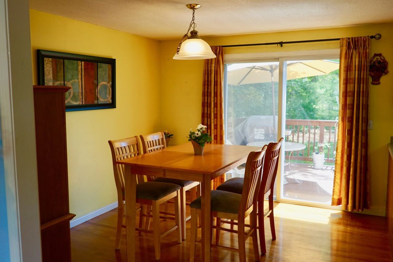 16 Lamplighter Ln - Photo 3 of 21